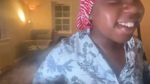 Snapshot of chocolatebunnycakez chatting on 12-01-25, 10:26 chocolatebunnycakez online show from 12-01-25, 10:26