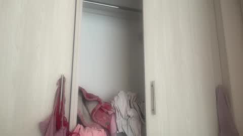 ChocolateCakeQueen online show from 12-18-25, 07:09