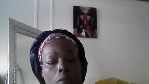 Snapshot of chocolatedrop_ chatting on 06-09-26, 10:49 chocolatedrop_ online show from 06-09-26, 10:49
