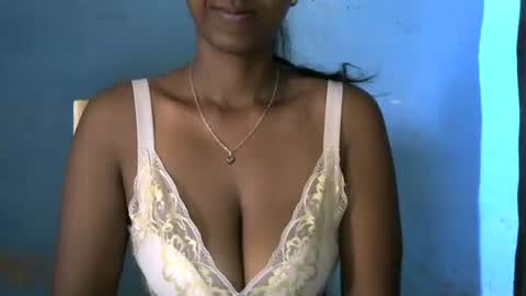 Snapshot of choe03 chatting on 10-13-25, 04:34 choe03 online show from 10-13-25, 04:34