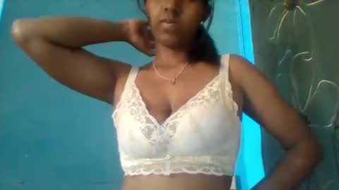 Snapshot of choe03 chatting on 10-17-25, 09:23 choe03 online show from 10-17-25, 09:23