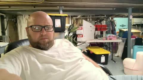 chomper12345 online show from 01-01-25, 11:16