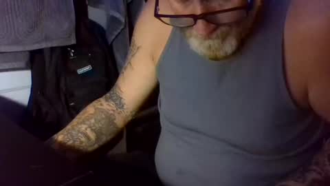 chompers online show from 09-30-25, 02:49