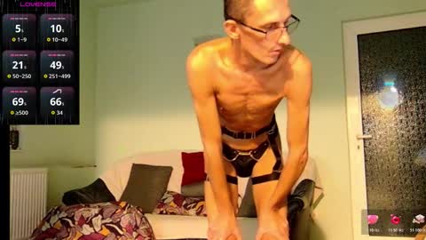 Snapshot of choose79 chatting on 12-02-25, 02:23 choose79 online show from 12-02-25, 02:23