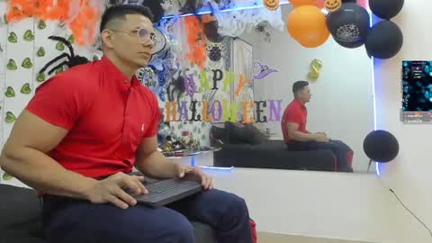 Chorey Thaylor online show from 10-12-25, 04:28