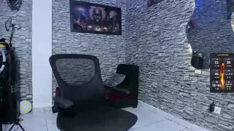 Snapshot of choreythaiylor chatting on 05-10-26, 02:11 Chorey Thaylor online show from 05-10-26, 02:11