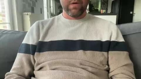 Snapshot of chris13abcd chatting on 11-06-25, 01:23 chris13abcd online show from 11-06-25, 01:23