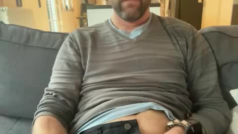 Snapshot of chris13abcd chatting on 11-25-25, 12:38 chris13abcd online show from 11-25-25, 12:38