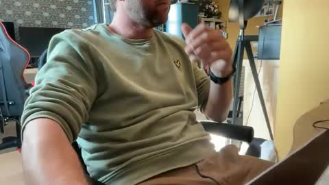 Snapshot of chris13abcd chatting on 03-23-26, 09:57 chris13abcd online show from 03-23-26, 09:57