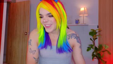 Snapshot of chris_parker01 chatting on 02-25-26, 12:26 juli Instagram july rv17 - Twitter juli rv17 online show from 02-25-26, 12:26