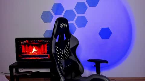 Chris Tyson online show from 04-08-26, 08:20