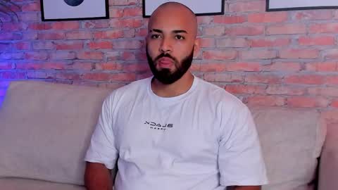 Chris Varden online show from 04-11-26, 02:43