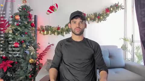 Im Chirs IM MODEL INDEPENDT online show from 12-10-24, 09:33