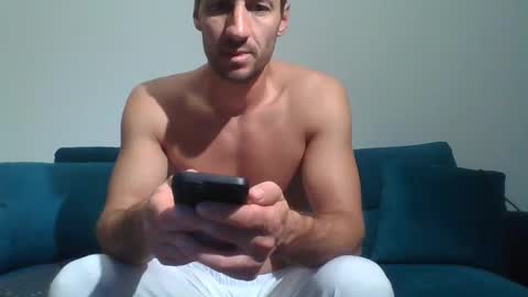 Snapshot of chrisaron chatting on 11-12-25, 05:19 chrisaron online show from 11-12-25, 05:19