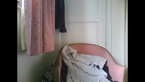 Snapshot of chrishornycocker chatting on 10-17-25, 09:23 chrishornycocker online show from 10-17-25, 09:23