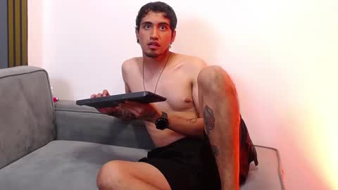 Snapshot of chrislyonss chatting on 12-15-25, 11:20 chrislyonss online show from 12-15-25, 11:20