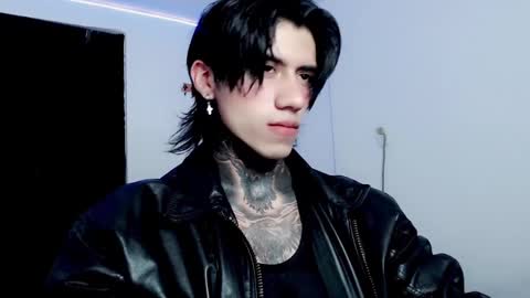 CHRIS  INDEPENT MODEL online show from 02-23-25, 03:18