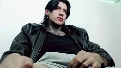 CHRIS  INDEPENT MODEL online show from 03-10-25, 08:23