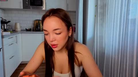 ChrissBerryy online show from 04-27-26, 03:48