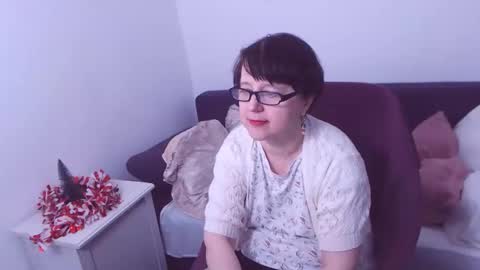 Snapshot of christarose chatting on 12-28-24, 03:47 Christa online show from 12-28-24, 03:47