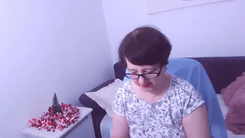 Snapshot of christarose chatting on 12-29-24, 02:49 Christa online show from 12-29-24, 02:49