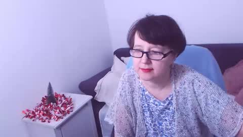 Snapshot of christarose chatting on 12-29-24, 04:40 Christa online show from 12-29-24, 04:40