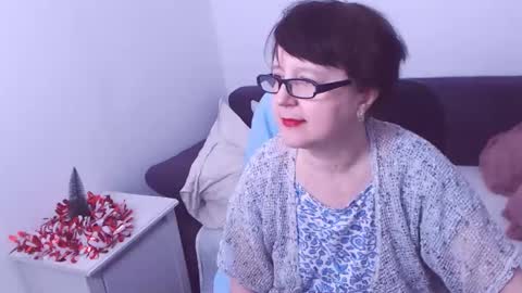 Snapshot of christarose chatting on 12-29-24, 07:43 Christa online show from 12-29-24, 07:43