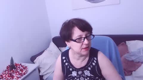 Snapshot of christarose chatting on 12-30-24, 02:42 Christa online show from 12-30-24, 02:42