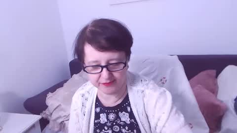 Snapshot of christarose chatting on 01-24-25, 06:14 Christa online show from 01-24-25, 06:14