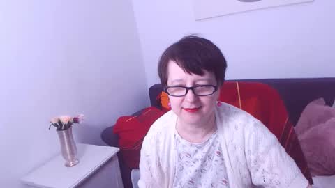 Snapshot of christarose chatting on 01-26-25, 01:31 Christa online show from 01-26-25, 01:31