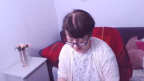 Snapshot of christarose chatting on 01-26-25, 07:42 Christa online show from 01-26-25, 07:42