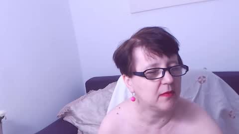 Snapshot of christarose chatting on 09-15-25, 02:33 Christa online show from 09-15-25, 02:33