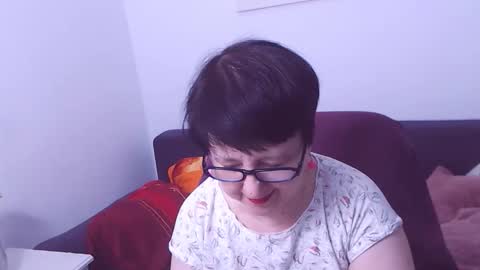 Snapshot of christarose chatting on 10-04-25, 01:14 Christa online show from 10-04-25, 01:14