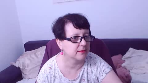 Snapshot of christarose chatting on 10-20-25, 02:45 Christa online show from 10-20-25, 02:45