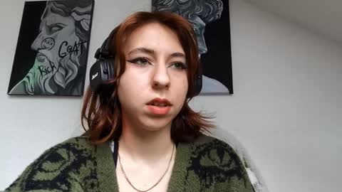 Snapshot of christiappeling chatting on 03-16-26, 09:35 Aurora online show from 03-16-26, 09:35