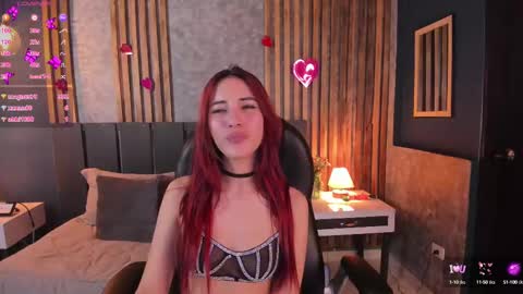 Snapshot of christina_johns chatting on 02-23-25, 06:12 Hi Im Christina. . Dont forget to follow me to have me close to you   online show from 02-23-25, 06:12