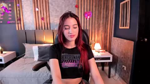 Snapshot of christina_johns chatting on 02-24-25, 03:20 Hi Im Christina. . Dont forget to follow me to have me close to you   online show from 02-24-25, 03:20