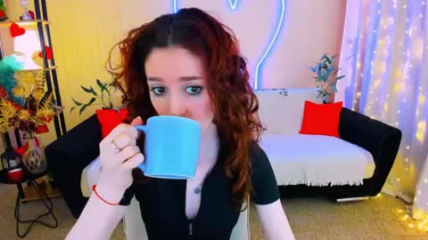 christinaconteeree online show from 04-27-26, 03:15