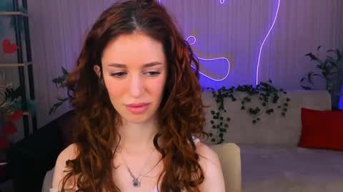 Snapshot of christinaconteeree chatting on 06-04-26, 07:20 christinaconteeree online show from 06-04-26, 07:20