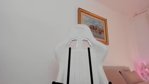 Hi im Christine online show from 02-21-25, 07:23