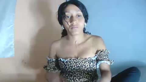 christine213 online show from 10-17-25, 08:17