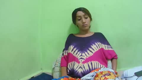 christine213 online show from 04-08-26, 10:04