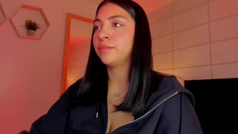 Christine  online show from 12-19-25, 12:01