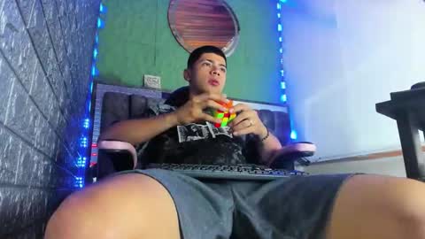 Christoper Giraldo online show from 03-11-26, 03:29