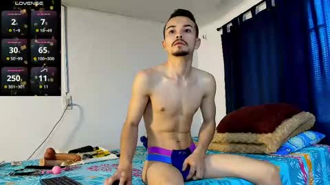 Snapshot of christopher__vans chatting on 05-29-26, 11:08 CHRISTOPHER online show from 05-29-26, 11:08