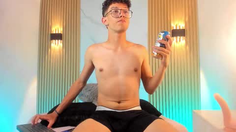 Chrisopher Hunter online show from 03-05-26, 09:22