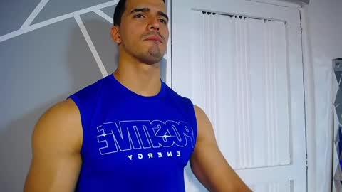 Snapshot of christopherblack_ chatting on 05-01-26, 02:54 Christopher Black online show from 05-01-26, 02:54