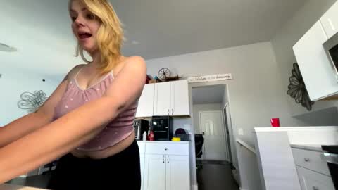 Christy Stevens online show from 04-21-26, 04:45