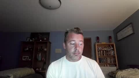 Snapshot of chrisw8121 chatting on 09-14-25, 11:37 chrisw8121 online show from 09-14-25, 11:37