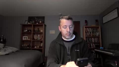 Snapshot of chrisw8121 chatting on 11-27-25, 10:45 chrisw8121 online show from 11-27-25, 10:45